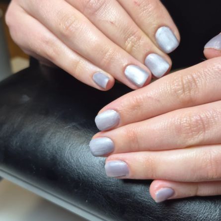Manikīrs ar gellakas pārklājumu + NAILS Magnetic dizaina pārklājums