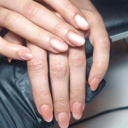 Manikīrs ar gellakas pārklājumu + NAILS Magnetic dizaina pārklājums