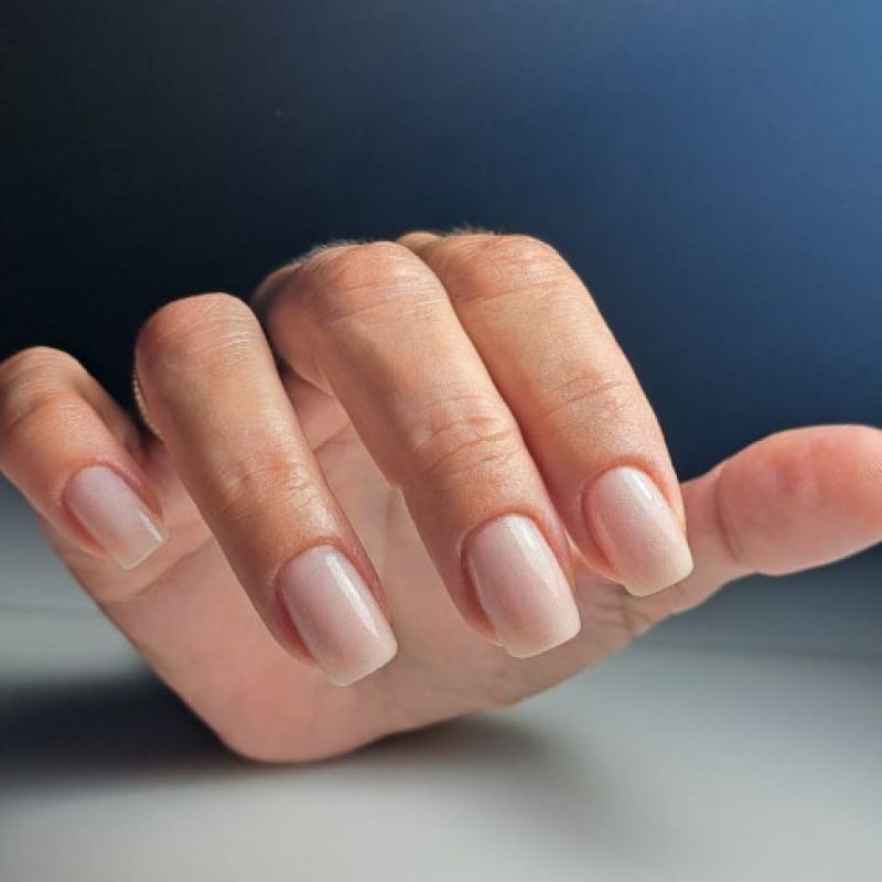 Manikīrs ar gellakas pārklājumu + NAILS Magnetic dizaina pārklājums