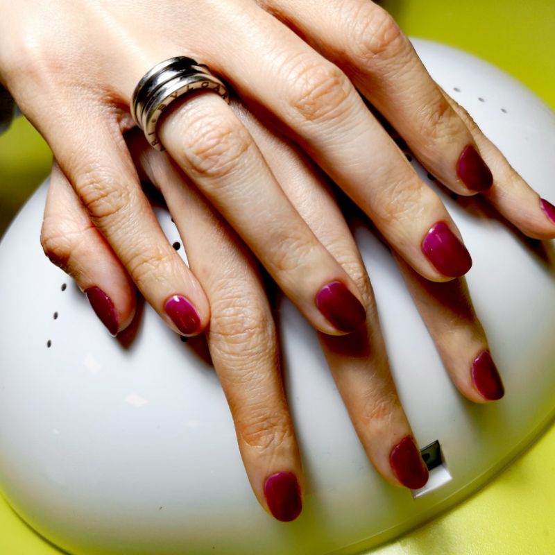 Sausais manikīrs ar gēllakas pārklājumu