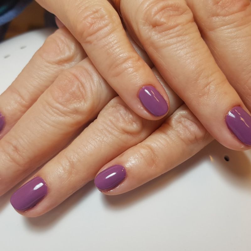 Pirmais klients, pirmais gēllakas pārklājums.