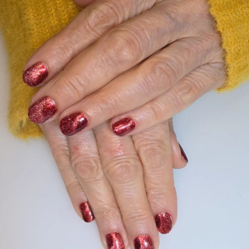 Manikīrs ar gellakas pārklājumu + NAILS Magnetic dizaina pārklājums