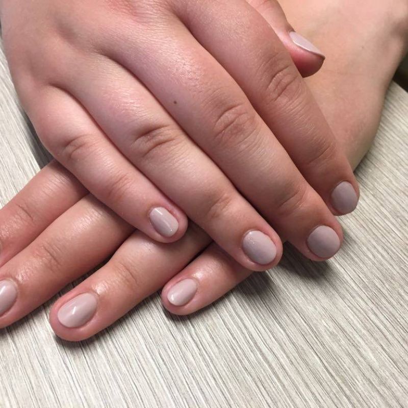 Sausais manikīrs ar gēllakas pārklājumu